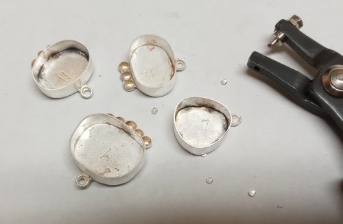 Judy Larson's Gemstone Chains Reimagined - , Contemporary Wire Jewelry, Butane Torch, Soldering, Solder, punch holes